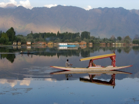 Explore Hotels in Jammu and Kashmir